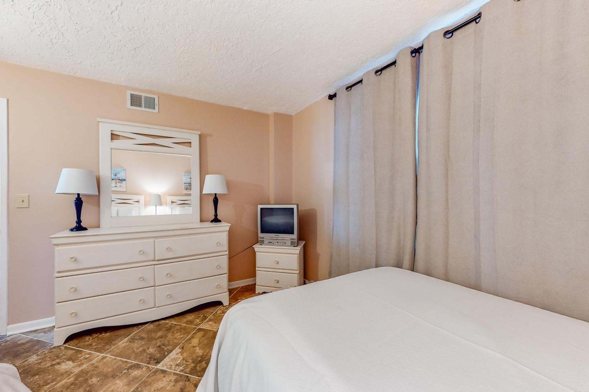 Romar Tower By Meyer Vacation Rentals Orange Beach Camera foto